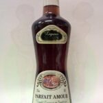 bottiglia di Monin Liqueur de Tradition Parfait Amour