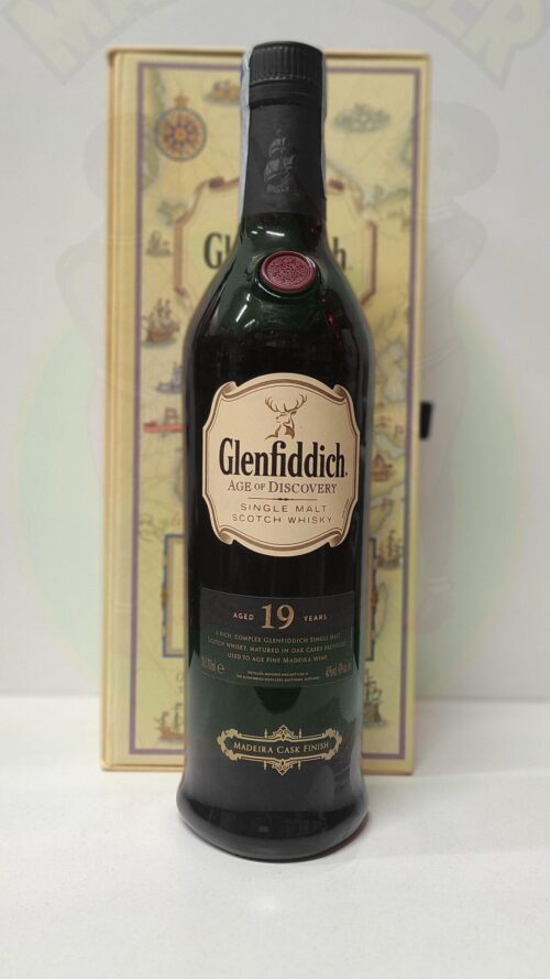 Glenfiddich 19 anni Madeira Cask Bottiglia di Glenfiddich 19 Yo Single Malt Madeira Cask Reserve